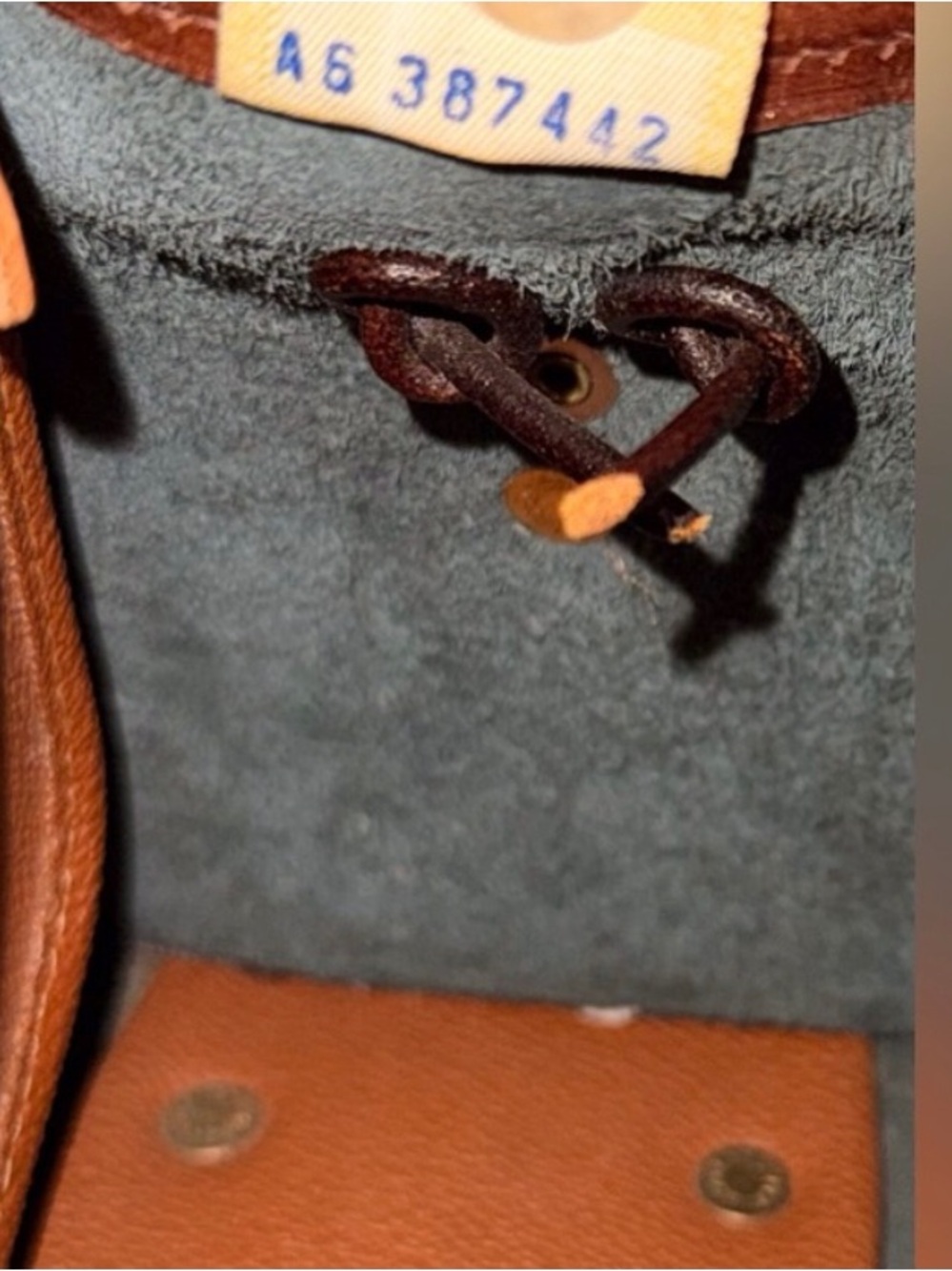 Dooney & Bourke / Vintage Black with Brown Leather Trim Pebble Satchel - Picture 7 of 16